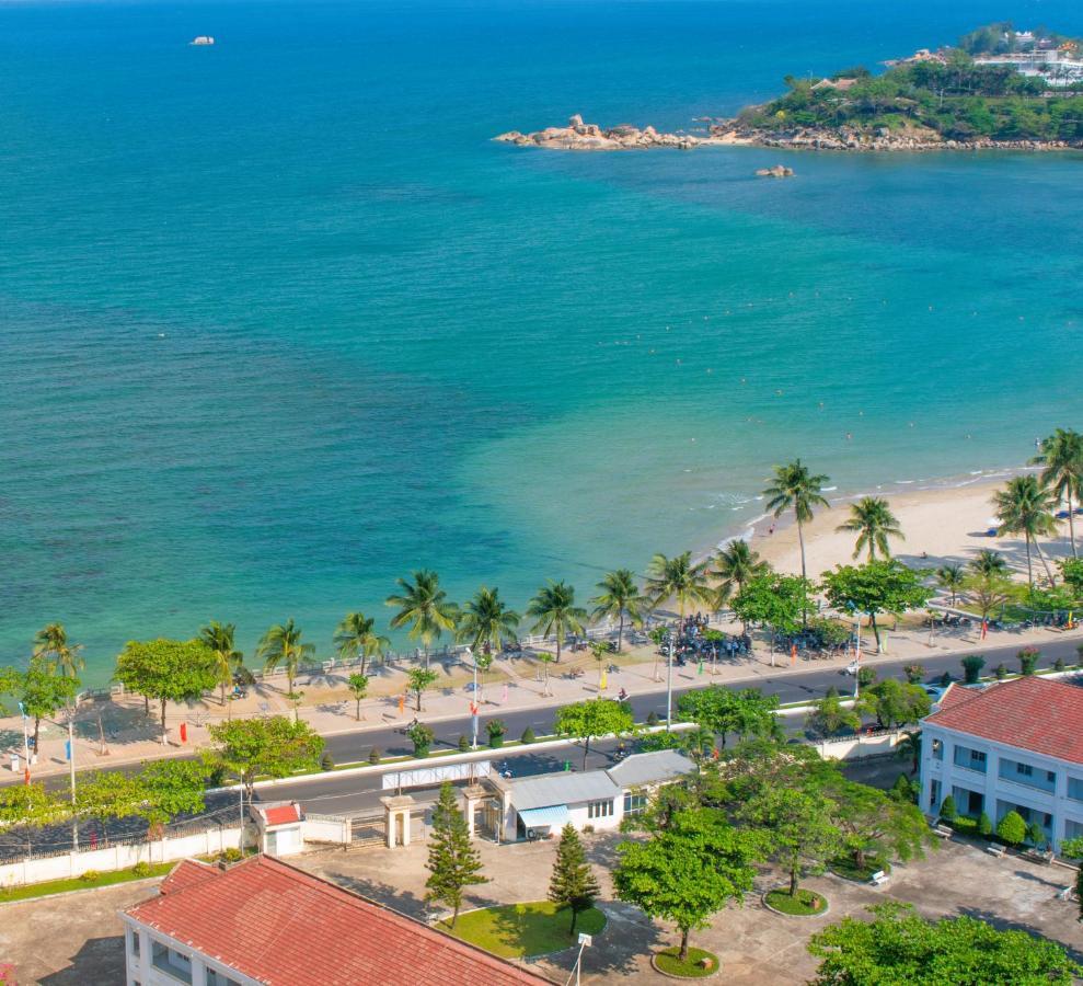 Arise Seaside Hotel ニャチャン エクステリア 写真